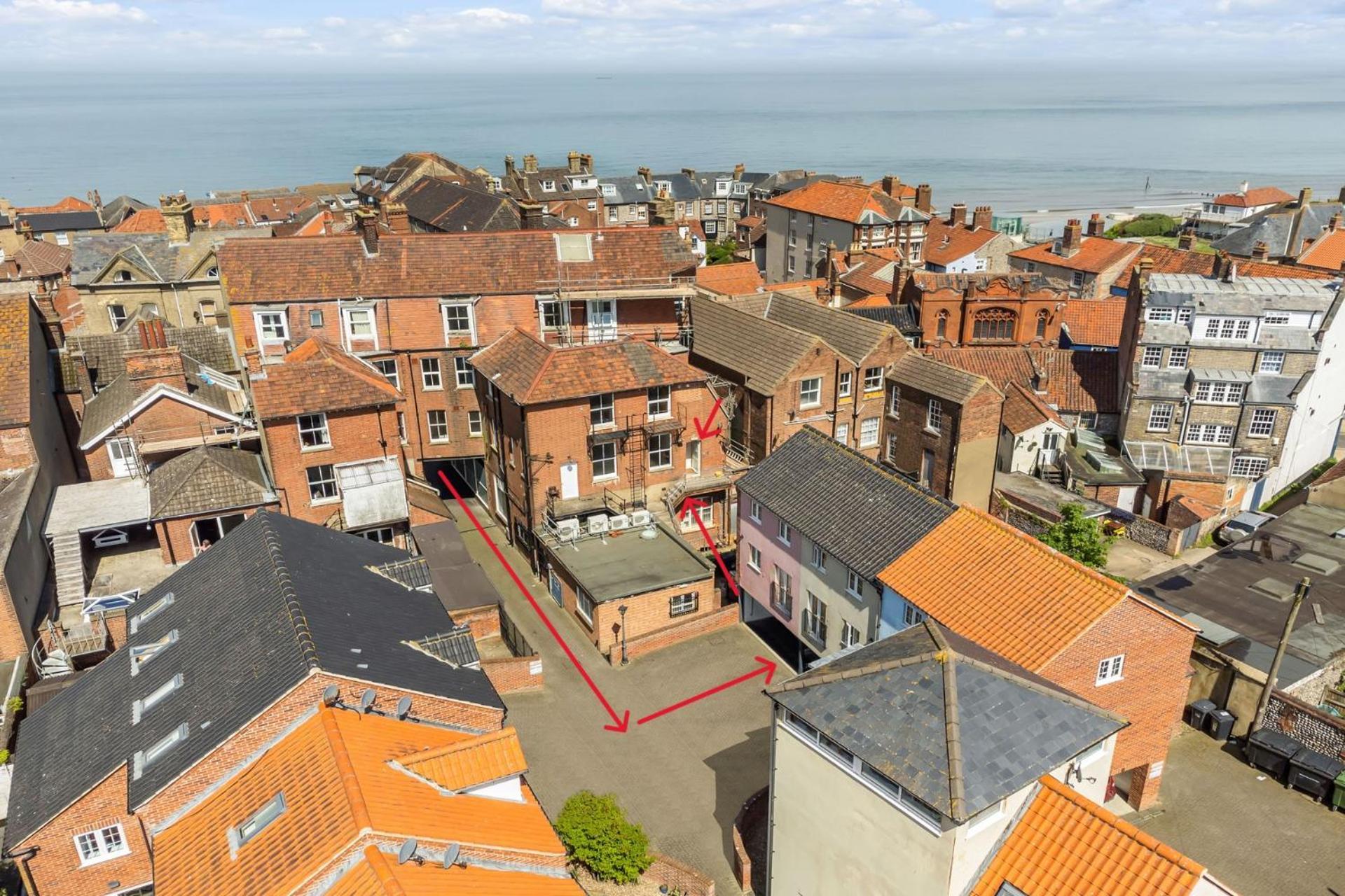 1-Bed Seaside Apartment With Parking Cromer Extérieur photo