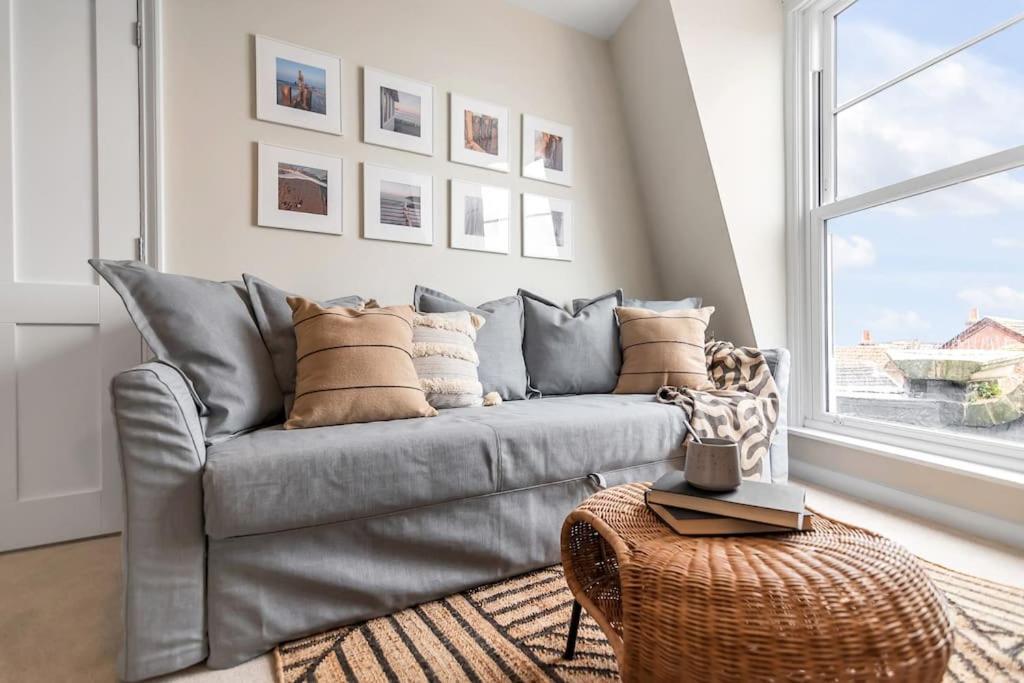1-Bed Seaside Apartment With Parking Cromer Extérieur photo